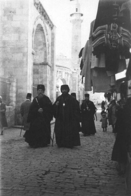 Архиепископ Анастасий и Архиепископ Нестор в Старом Иерусалиме