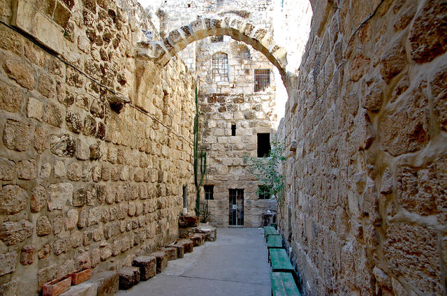 Руины монастыря крестоносцев, существовавшего здесь в период XII века