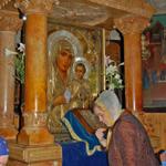 Паломники из Санкт-Петербурга у чудотворной Иерусалимской иконы Божией Матери