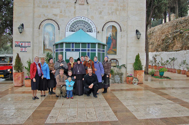 Паломники из Санкт-Петербурга с игуменьей Георгией в Горненском монастыре в Иерусалиме