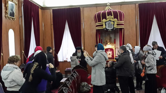 С паломниками из Европы на приеме у Патриарха Иерусалимского Феофила III. 11 декабря 2013 г.