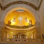 Верхний престол базилики